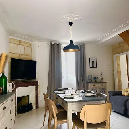 Сasa de vacaciones Charmante Maison Girondine La Riviere (Gironde)